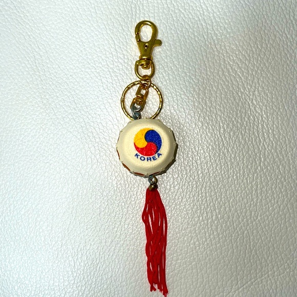 Korean Traditional Miniature Drum Key chain - Picture 1 of 4